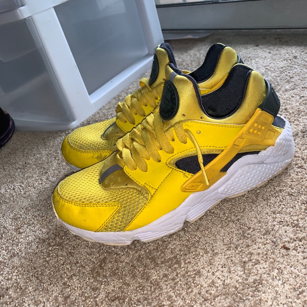 Nike shoes